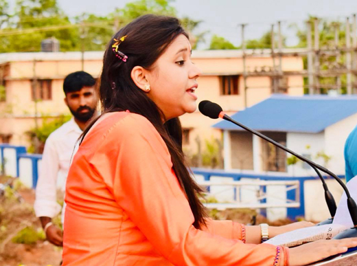 Sadhvi Saraswathi speaking at Badiyadka